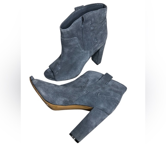 Vince Camuto Blue Suede Chunky Heel Peep Toe Booties - Size 8.5 - Picture 4 of 7